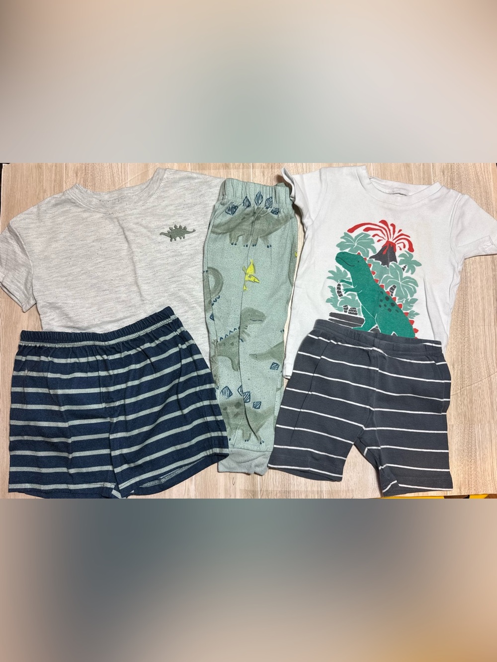 Carter's Green Dino Print Shirts, Shorts & Pant Set (Set of 2 pajamas) 2T